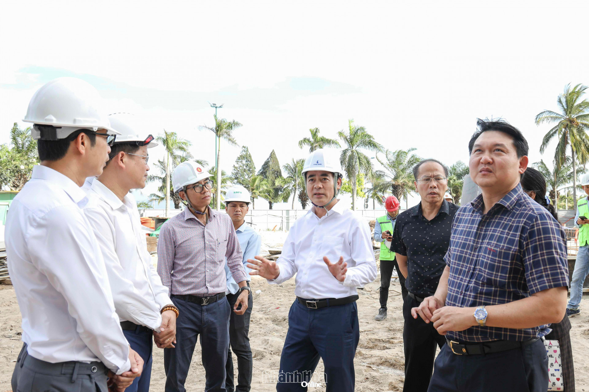 Bí thư Tỉnh ủy Khánh Hòa Nghiêm Xuân Thành kiểm tra tiến độ công trình trụ sở làm việc của Tỉnh ủy, Đoàn Đại biểu Quốc hội và HĐND tỉnh, UBND tỉnh